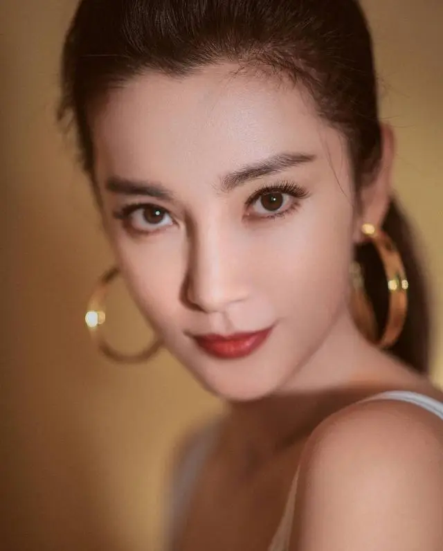 明星口臭原因_中国女明星哪些有口臭_美女明星口臭揭秘