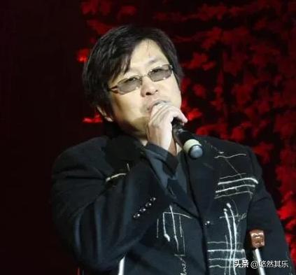 郑智化深圳机场残疾人登机事件_郑智化抨击娱乐圈_无障碍设施残疾人出行问题
